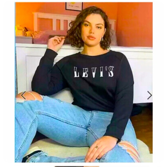 Levi's Plus graphic relaxed sweatshirt in black, size 1X - Picture 5 of 7